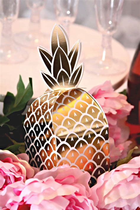 metallic gold pineapple favor boxes|Pineraap 24 Pack Gold Party Favor Boxes, Small Treat Boxes .